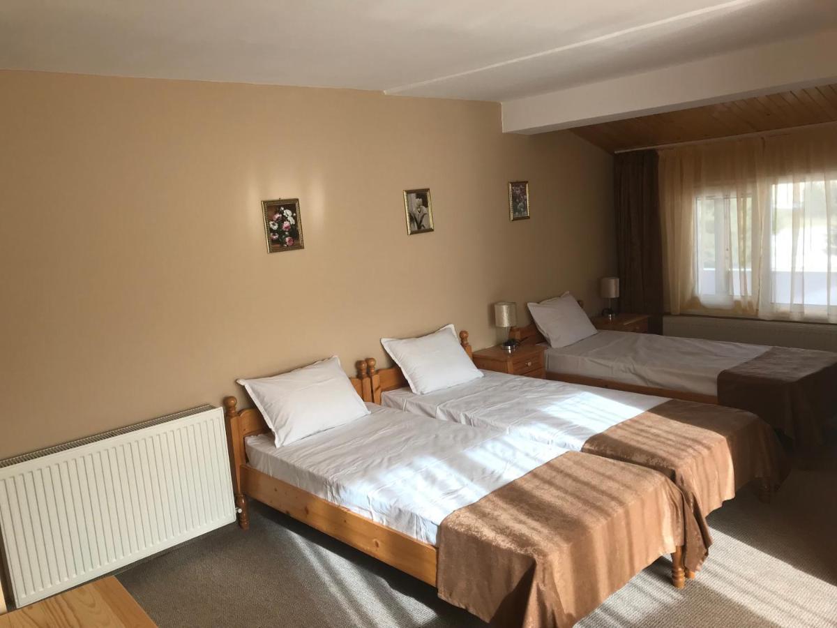 Комплекс Лебанов Hotel Yundola Екстериор снимка