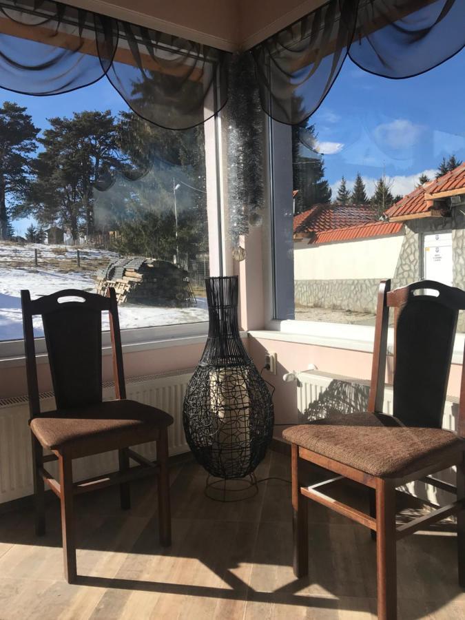 Комплекс Лебанов Hotel Yundola Екстериор снимка