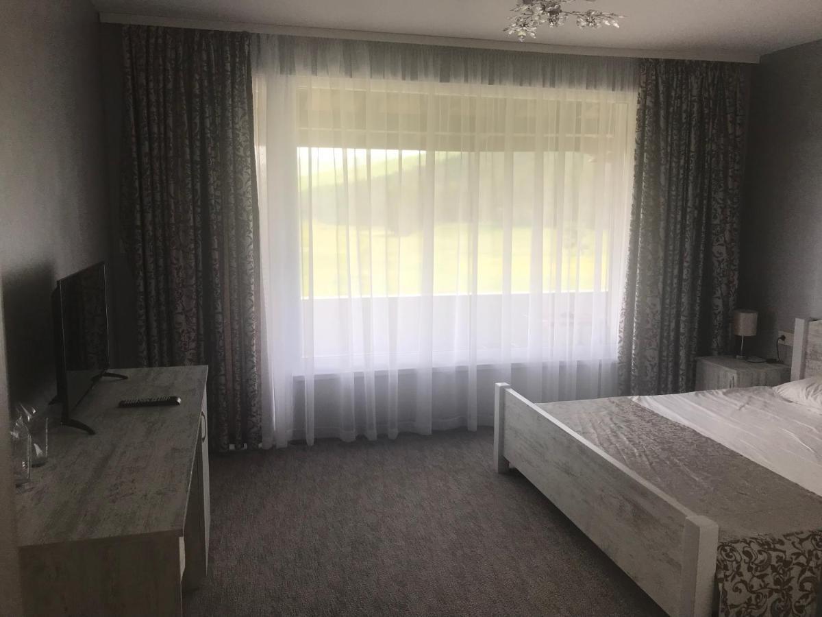 Комплекс Лебанов Hotel Yundola Екстериор снимка