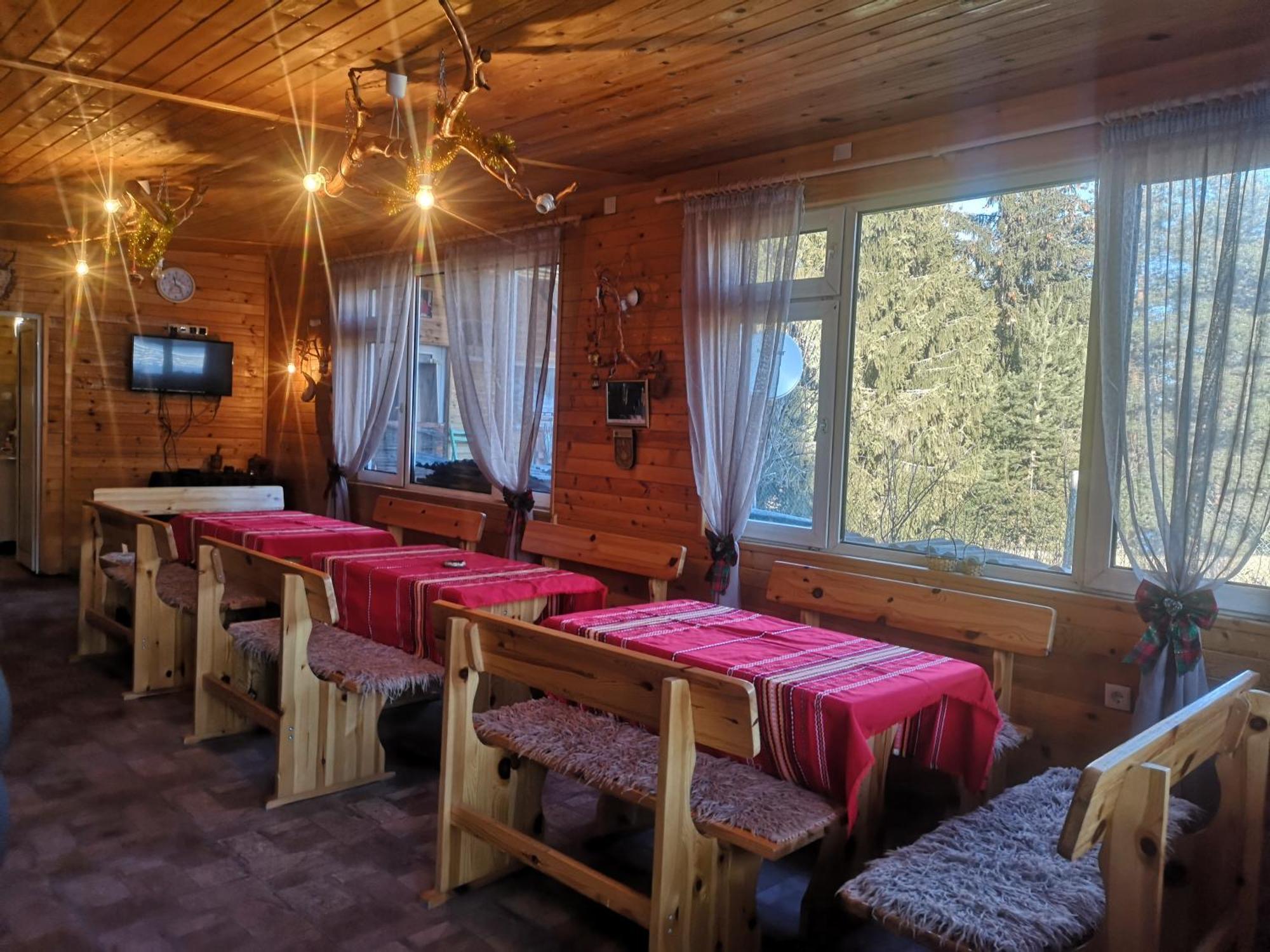 Комплекс Лебанов Hotel Yundola Екстериор снимка